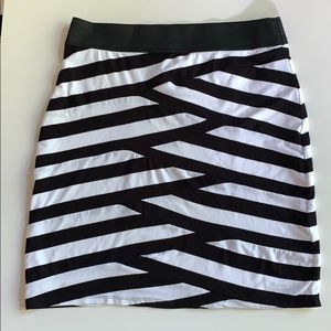 White House Black Market Skirt